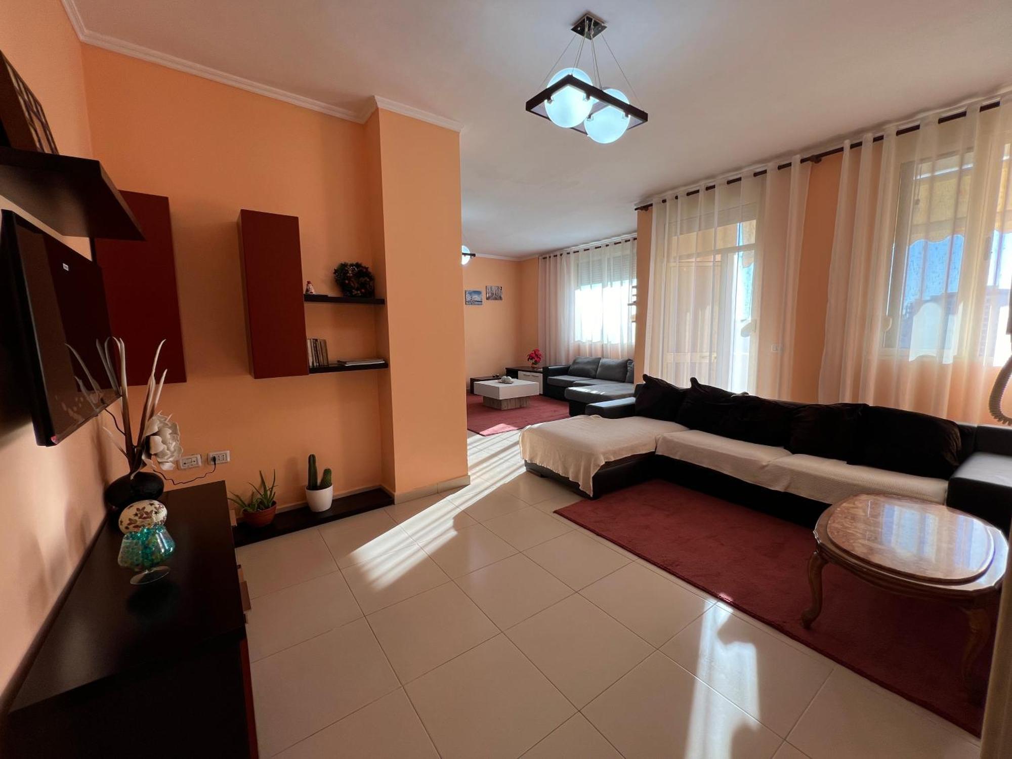 Elbasan Center Family Apartment N.42 Εξωτερικό φωτογραφία